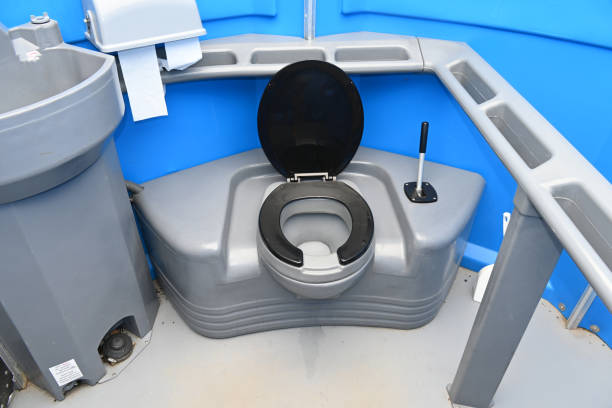 Portable Toilet Options We Offer in Bellwood, IL